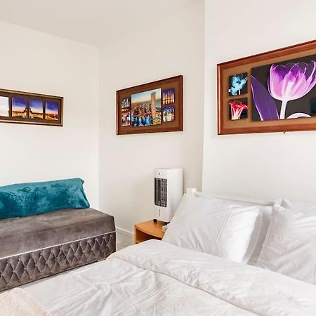 Paris Tourist Apartment, France สแตงส์ ภายนอก รูปภาพ