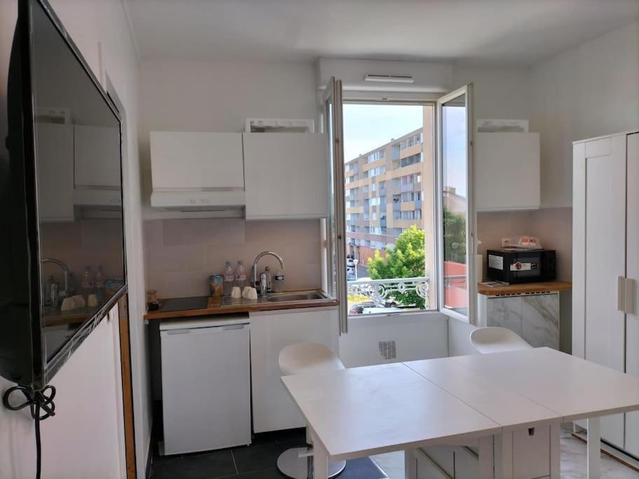 Paris Tourist Apartment, France สแตงส์ ภายนอก รูปภาพ
