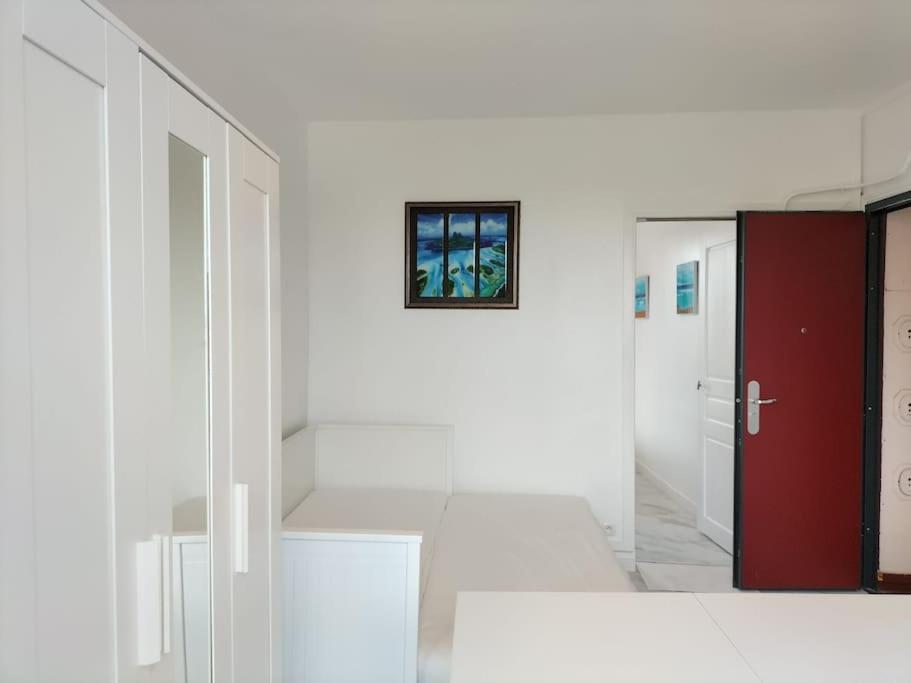 Paris Tourist Apartment, France สแตงส์ ภายนอก รูปภาพ