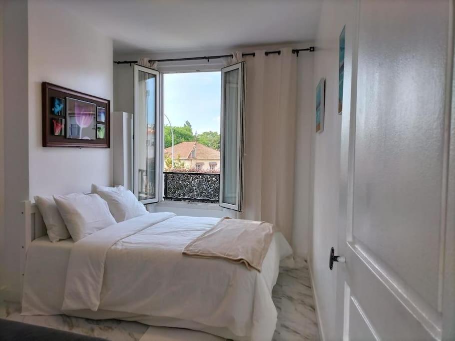 Paris Tourist Apartment, France สแตงส์ ภายนอก รูปภาพ