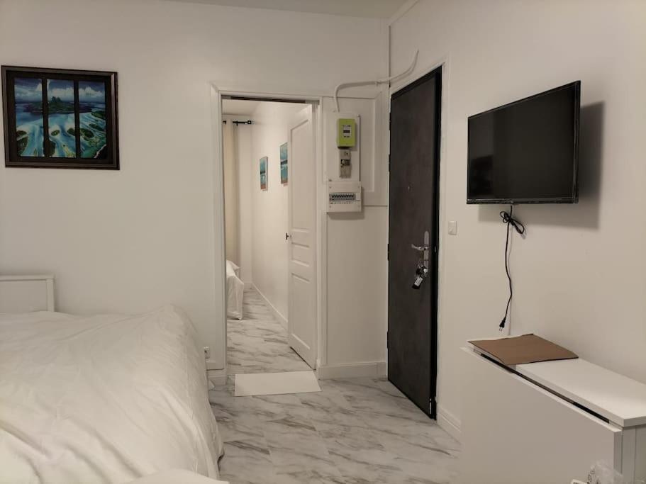 Paris Tourist Apartment, France สแตงส์ ภายนอก รูปภาพ
