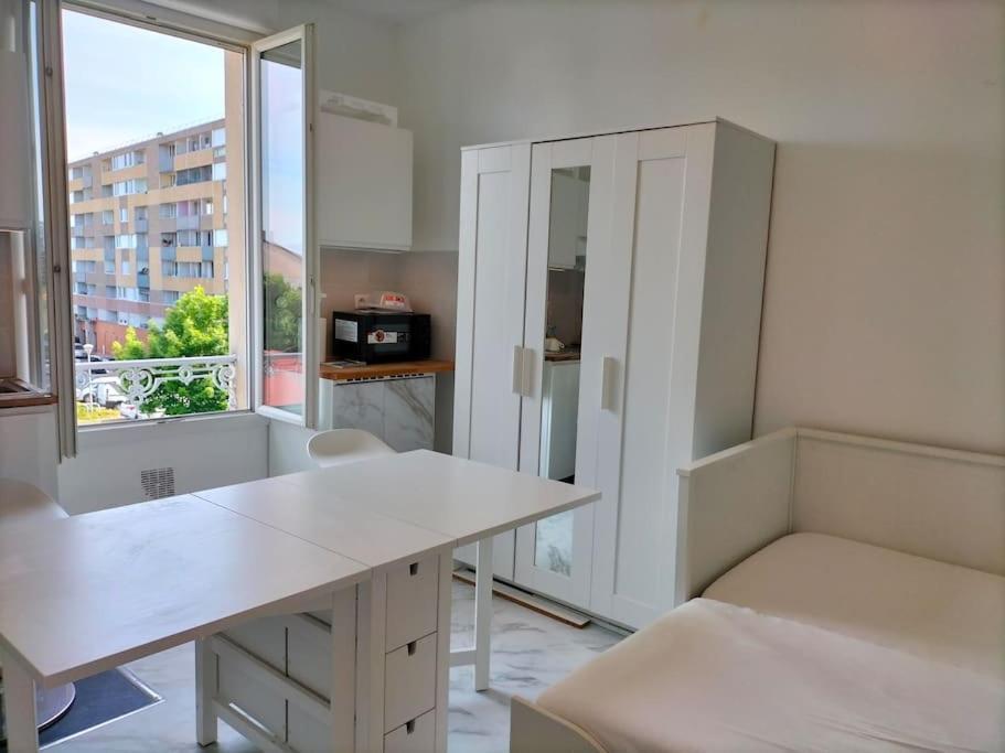 Paris Tourist Apartment, France สแตงส์ ภายนอก รูปภาพ